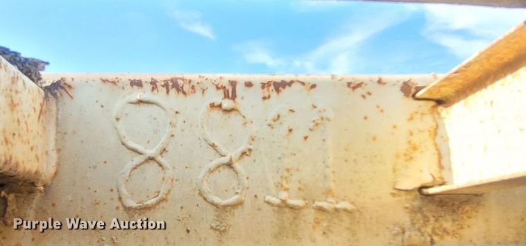 image for item LM9546 1998 Landoll Hauloll  tilt deck equipment trailer