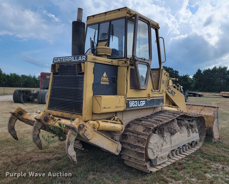 image for item LM9550 1989 Caterpillar 963LGP  track loader