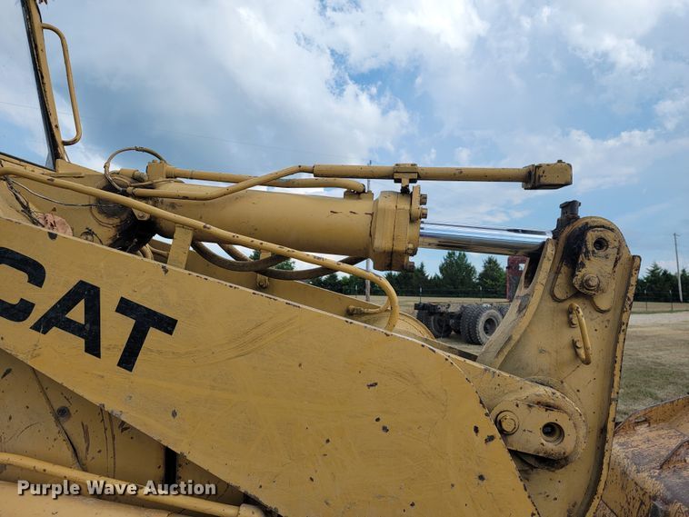 image for item LM9550 1989 Caterpillar 963LGP  track loader