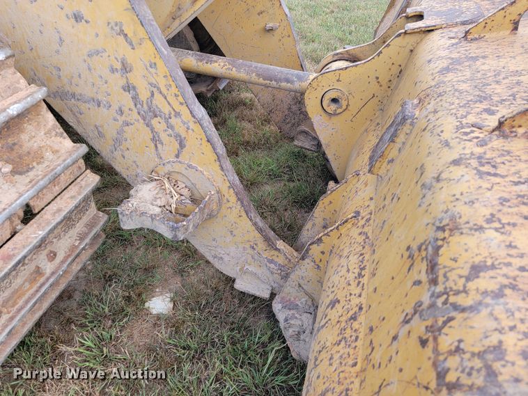 image for item LM9550 1989 Caterpillar 963LGP  track loader