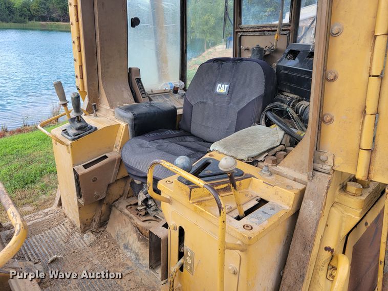 image for item LM9550 1989 Caterpillar 963LGP  track loader