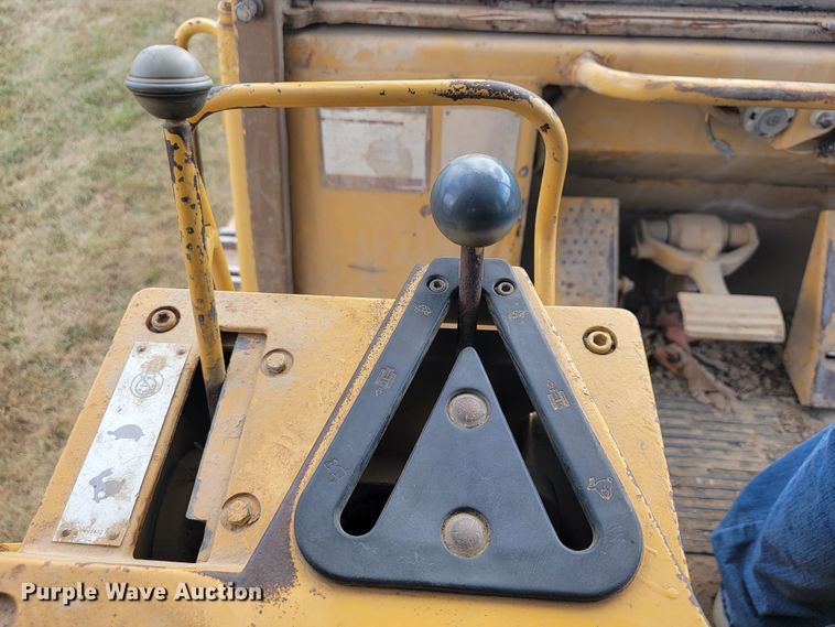 image for item LM9550 1989 Caterpillar 963LGP  track loader