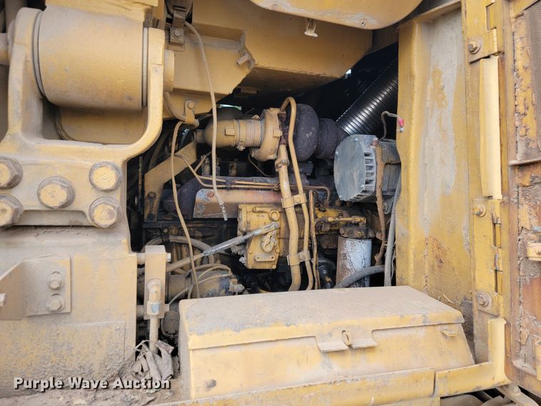image for item LM9550 1989 Caterpillar 963LGP  track loader