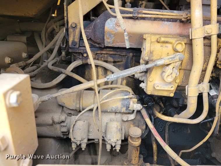 image for item LM9550 1989 Caterpillar 963LGP  track loader