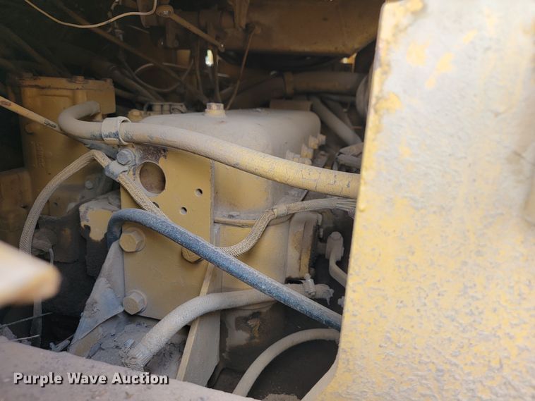 image for item LM9550 1989 Caterpillar 963LGP  track loader