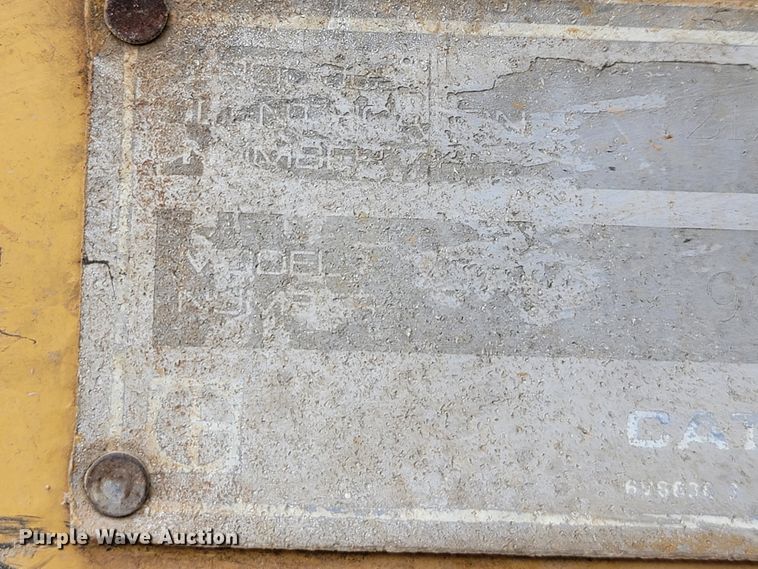 image for item LM9550 1989 Caterpillar 963LGP  track loader