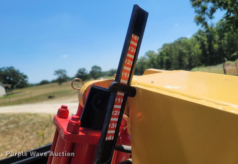 image for item LM9562 2020 Industrias America 120R  box blade