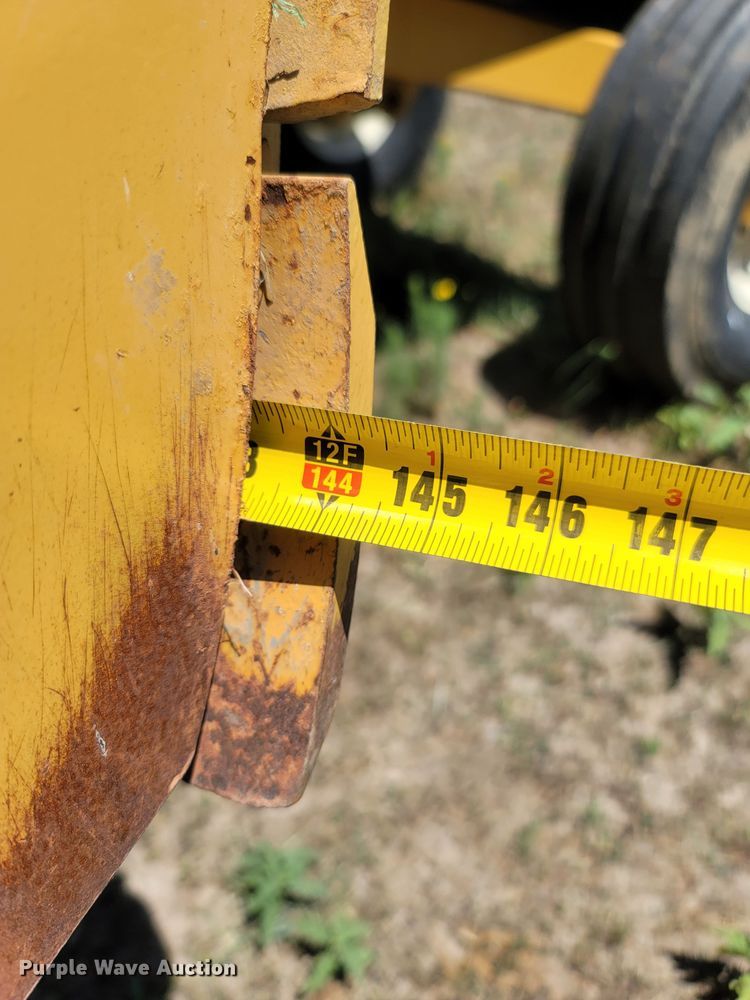 image for item LM9562 2020 Industrias America 120R  box blade