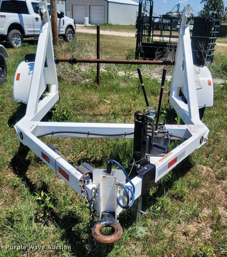 image for item LM9563 2020 MD Products & Solutions RR-135  reel trailer