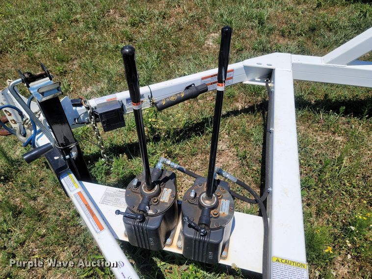 image for item LM9563 2020 MD Products & Solutions RR-135  reel trailer