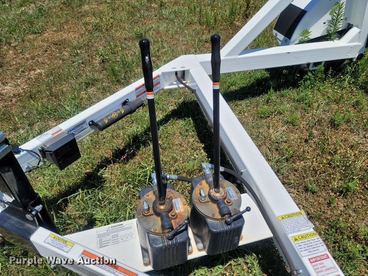 image for item LM9564 2020 MD Products & Solutions RR-135  reel trailer