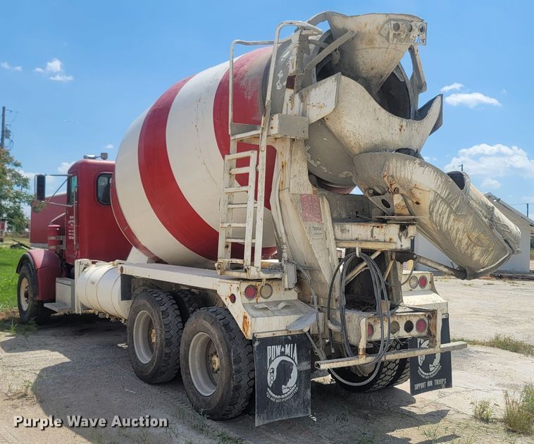 image for item LM9565 1997 Peterbilt 357  ready mix truck