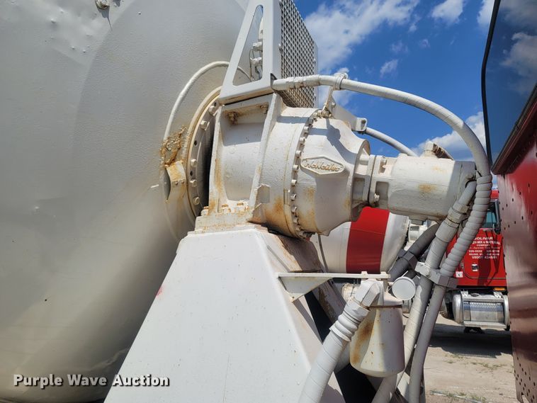 image for item LM9565 1997 Peterbilt 357  ready mix truck