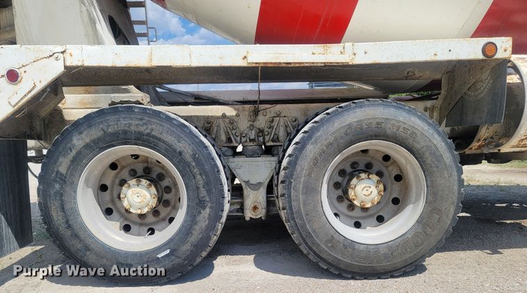 image for item LM9565 1997 Peterbilt 357  ready mix truck