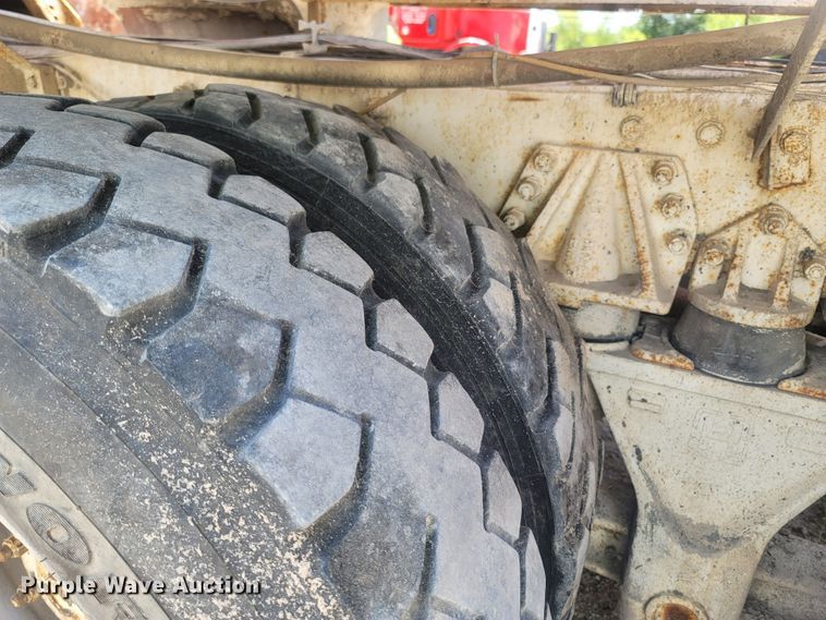 image for item LM9565 1997 Peterbilt 357  ready mix truck