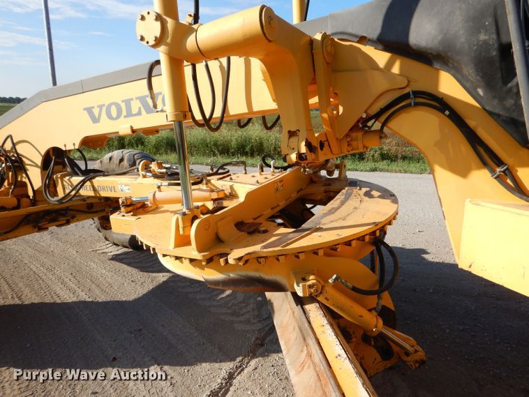 image for item LP9419 2006 Volvo G946  motor grader