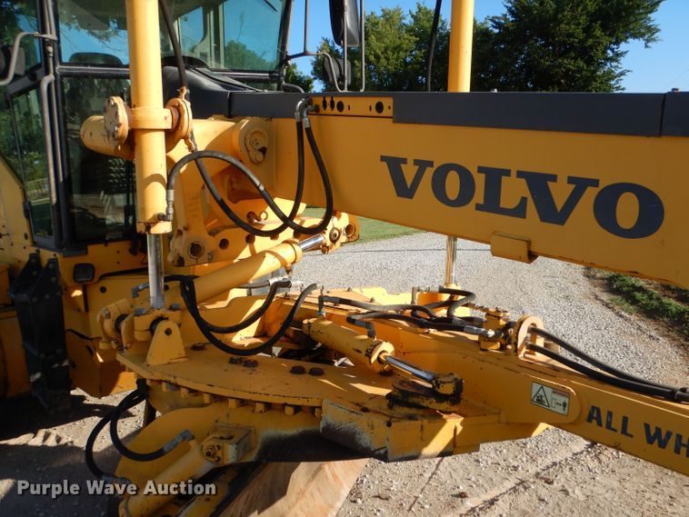 image for item LP9419 2006 Volvo G946  motor grader