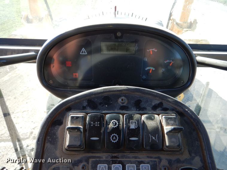 image for item LP9419 2006 Volvo G946  motor grader