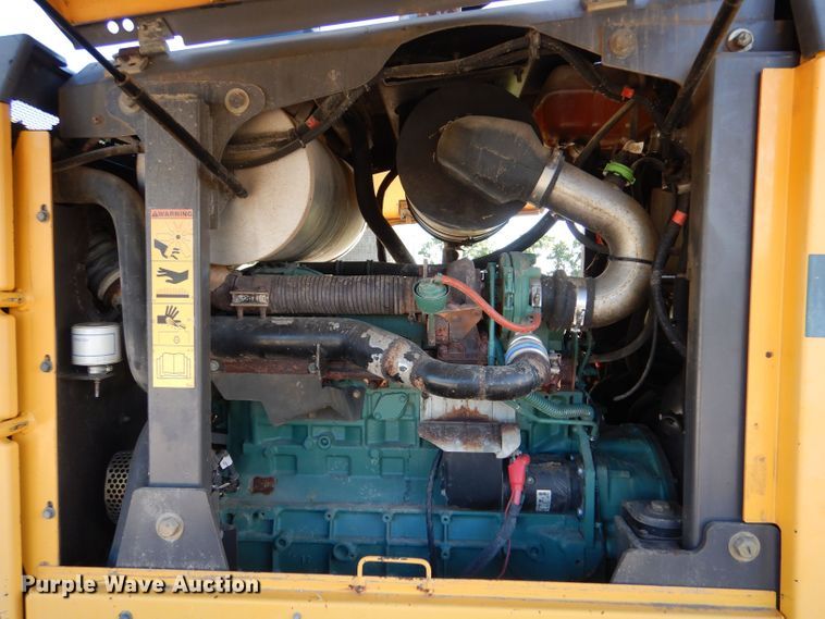 image for item LP9419 2006 Volvo G946  motor grader