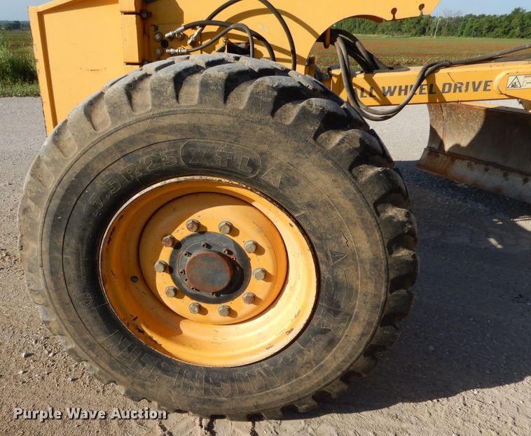 image for item LP9419 2006 Volvo G946  motor grader