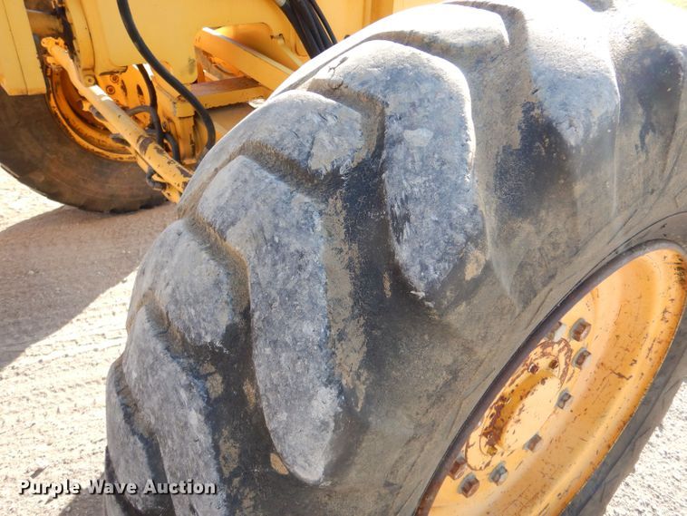 image for item LP9419 2006 Volvo G946  motor grader