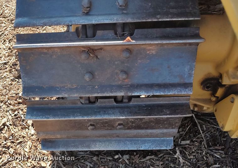 image for item MF9523 1984 Caterpillar D3B  dozer