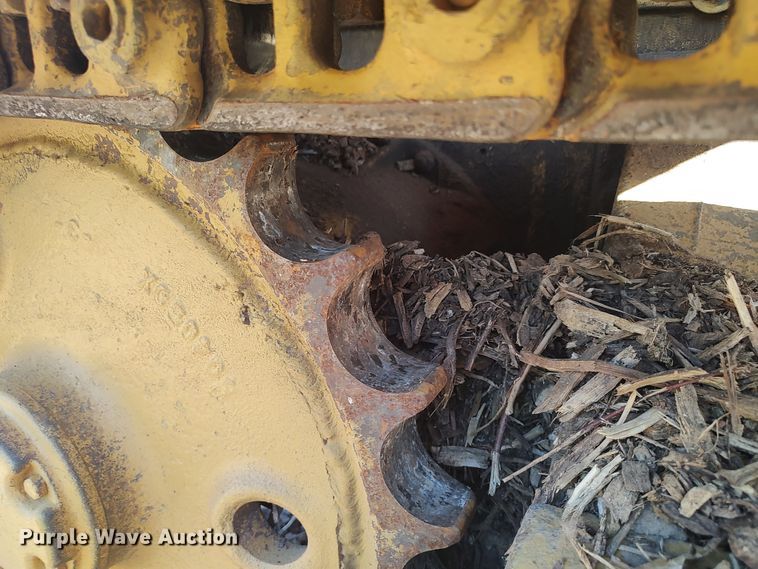 image for item MF9523 1984 Caterpillar D3B  dozer