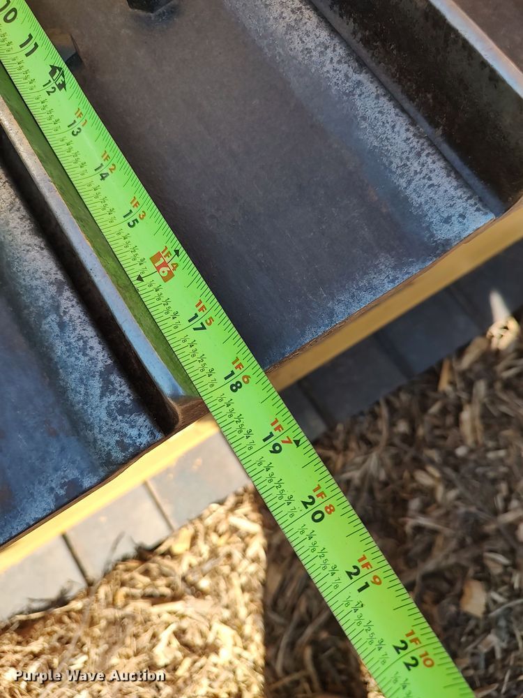 image for item MF9523 1984 Caterpillar D3B  dozer