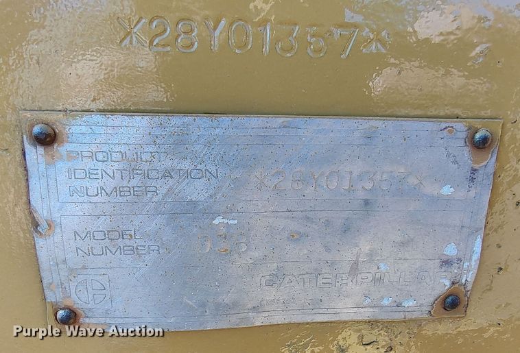 image for item MF9523 1984 Caterpillar D3B  dozer