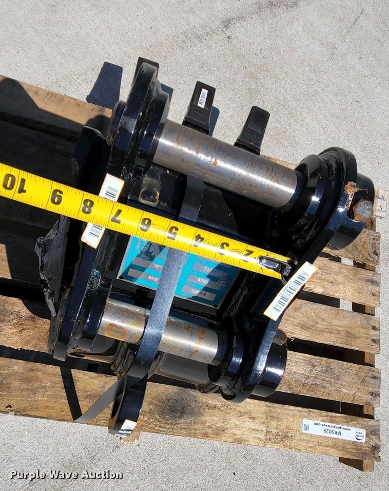 image for item MK9029 Fleco SY35U  mini excavator bucket