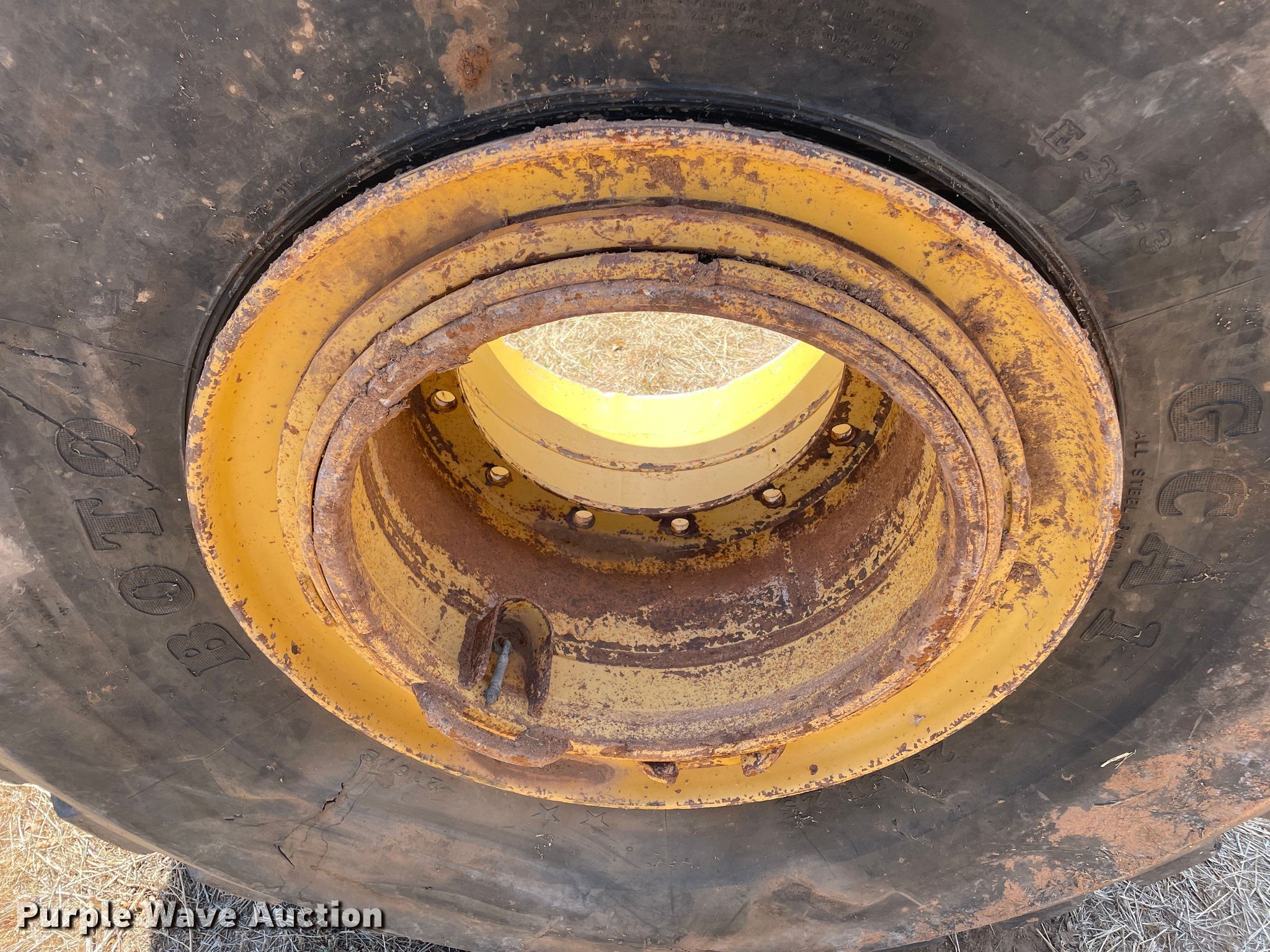 (2) 29.5R25 tires and wheels in Muleshoe, TX Item DN5062 for sale