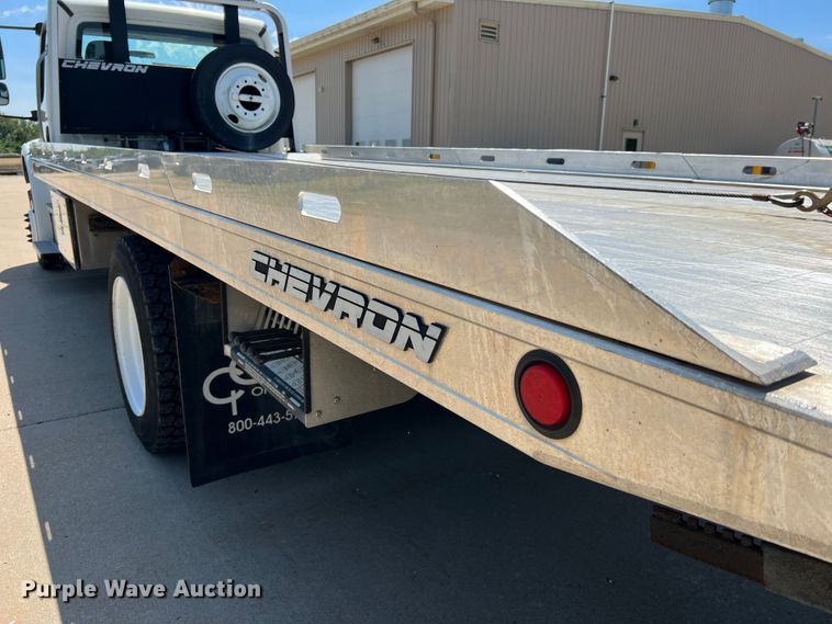 image for item DH8156 2011 Freightliner Business Class M2  rollback truck