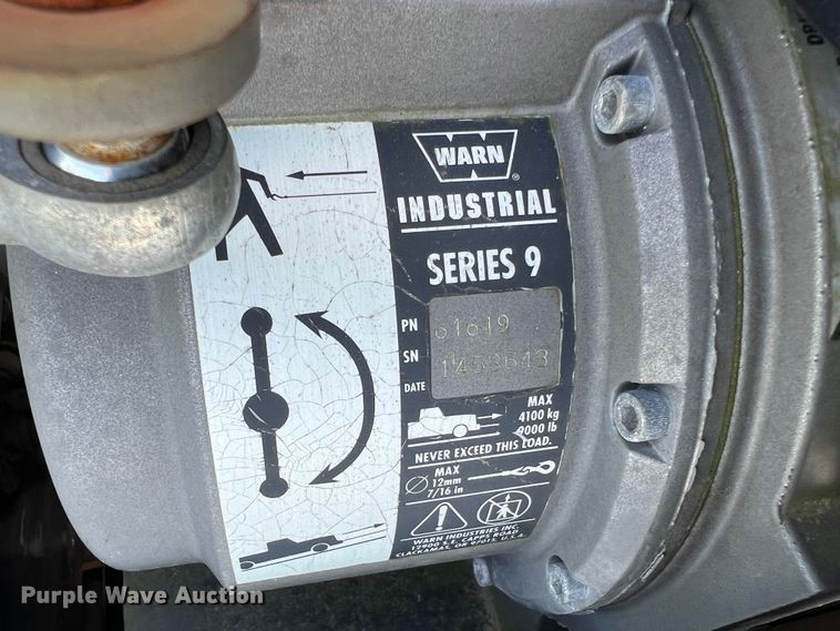 image for item DH8156 2011 Freightliner Business Class M2  rollback truck