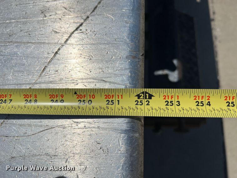 image for item DH8156 2011 Freightliner Business Class M2  rollback truck