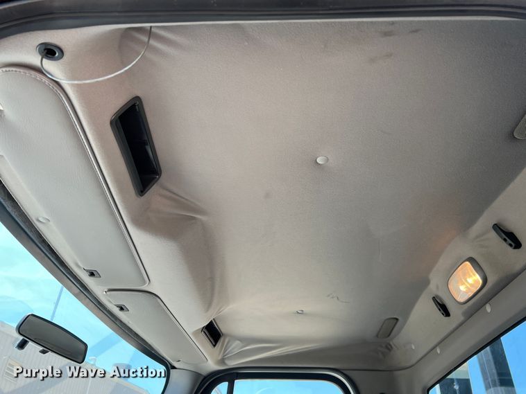 image for item DH8156 2011 Freightliner Business Class M2  rollback truck