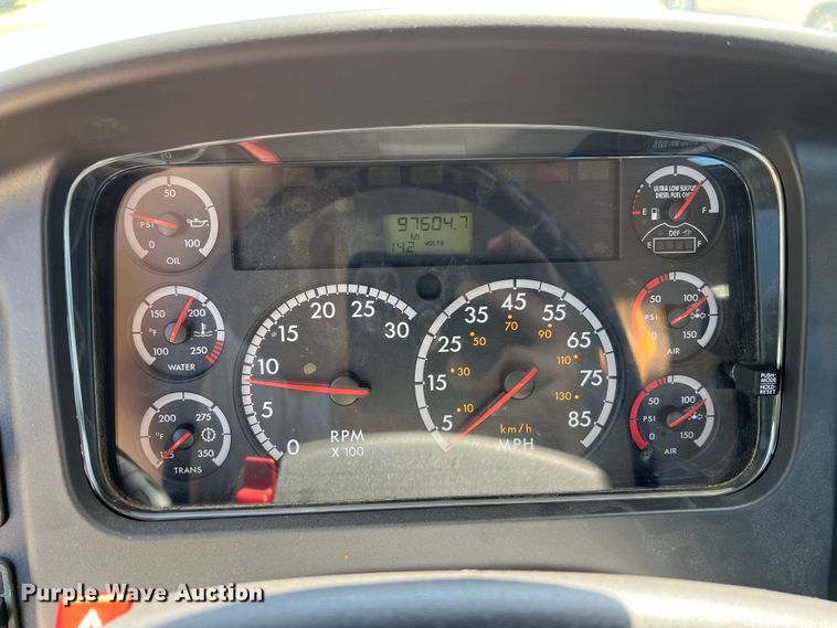 image for item DH8156 2011 Freightliner Business Class M2  rollback truck