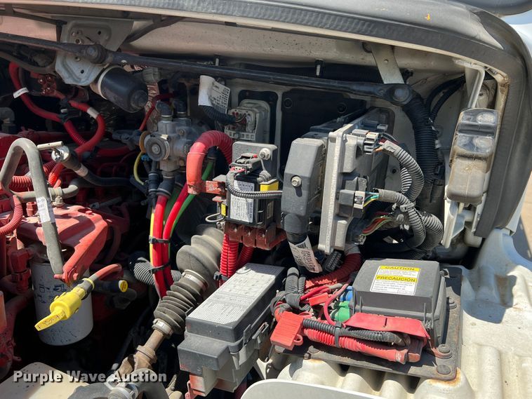 image for item DH8156 2011 Freightliner Business Class M2  rollback truck