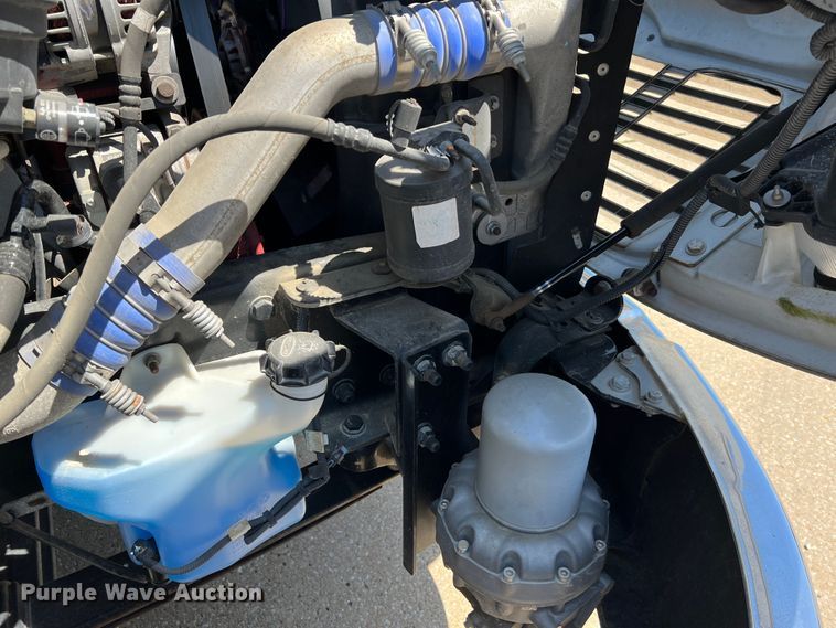 image for item DH8156 2011 Freightliner Business Class M2  rollback truck