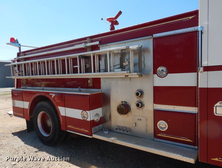 image for item DK4449 1990 Grumman  pumper fire truck