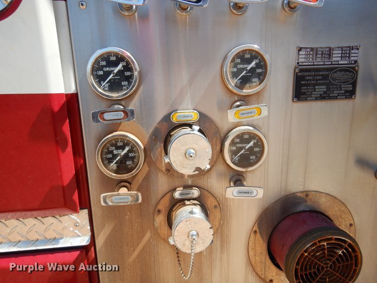 image for item DK4449 1990 Grumman  pumper fire truck