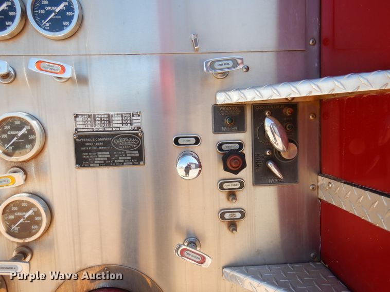 image for item DK4449 1990 Grumman  pumper fire truck