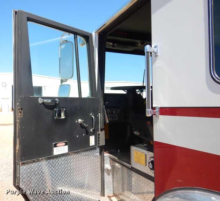 image for item DK4449 1990 Grumman  pumper fire truck