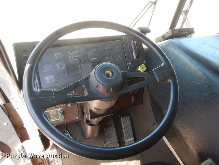 image for item DK4449 1990 Grumman  pumper fire truck