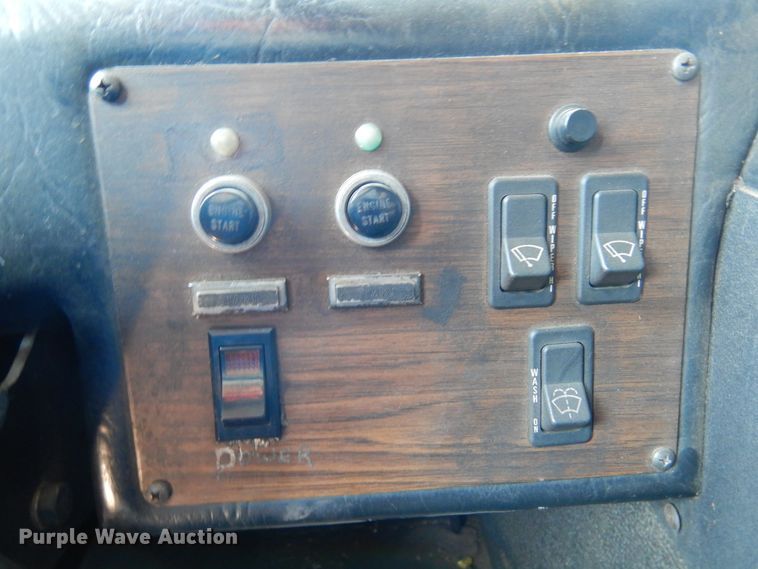 image for item DK4449 1990 Grumman  pumper fire truck