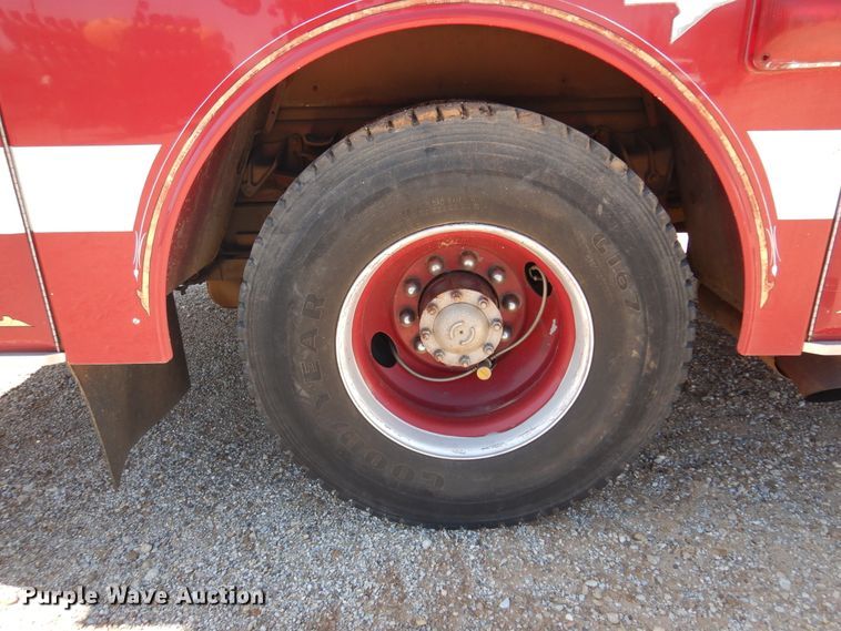 image for item DK4449 1990 Grumman  pumper fire truck