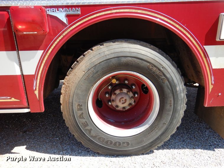 image for item DK4449 1990 Grumman  pumper fire truck