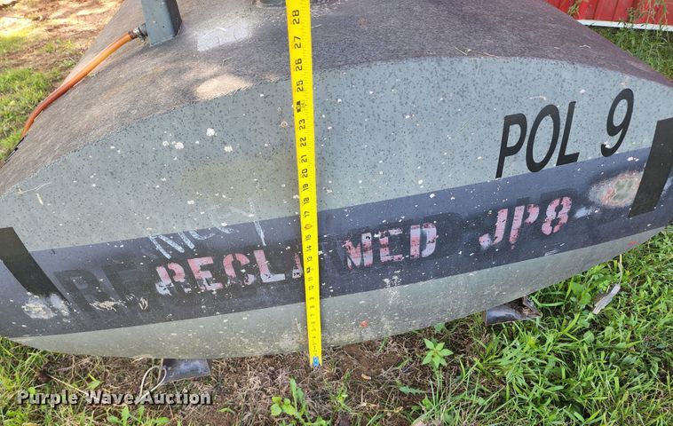 image for item DL6633 Fuel tank trailer