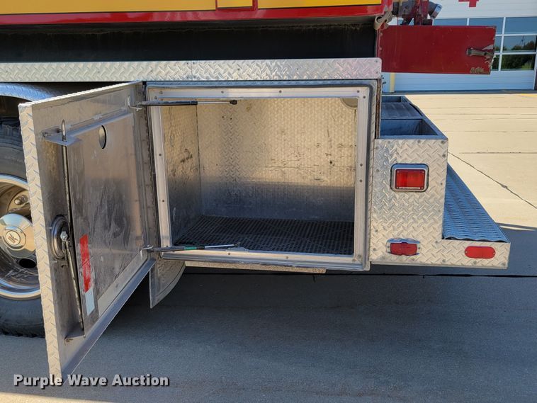 image for item DM2354 1994 Freightliner  tanker fire truck