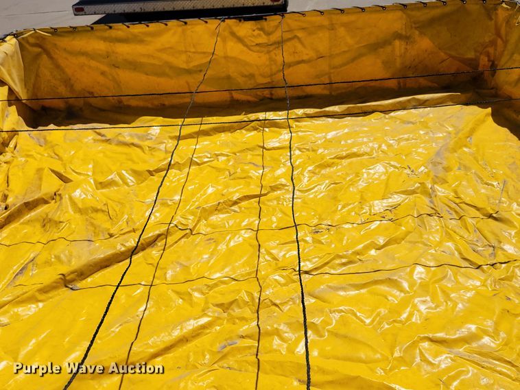 image for item DM2354 1994 Freightliner  tanker fire truck