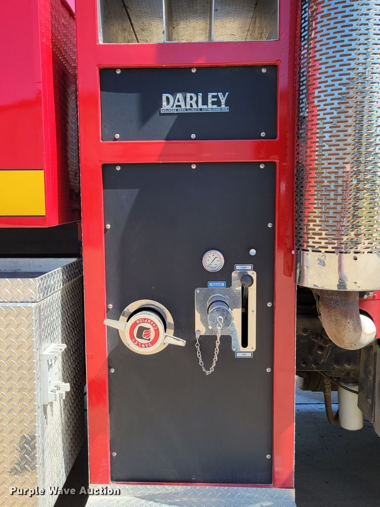 image for item DM2354 1994 Freightliner  tanker fire truck